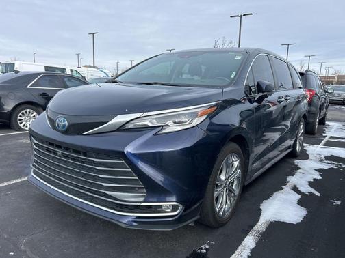 2021 Toyota Sienna Limited