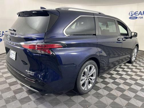 2021 Toyota Sienna Limited