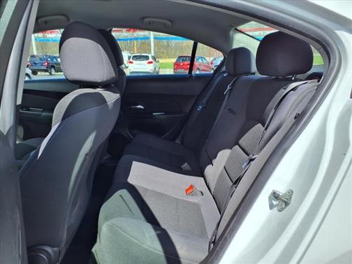 2015 Chevrolet Cruze 1LT
