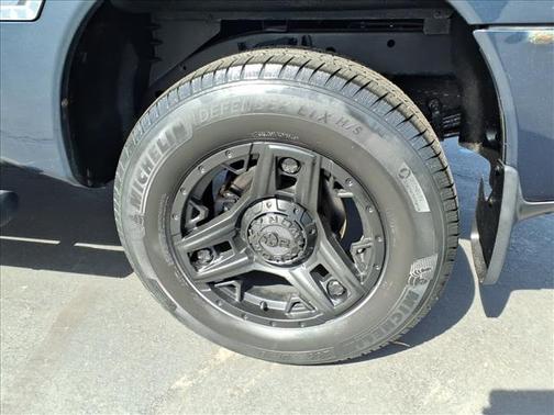 2013 Nissan Titan SV