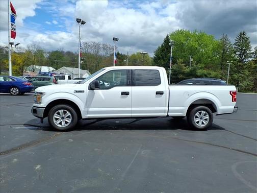 Oxford White Yz 2019 Ford F-150 XLT