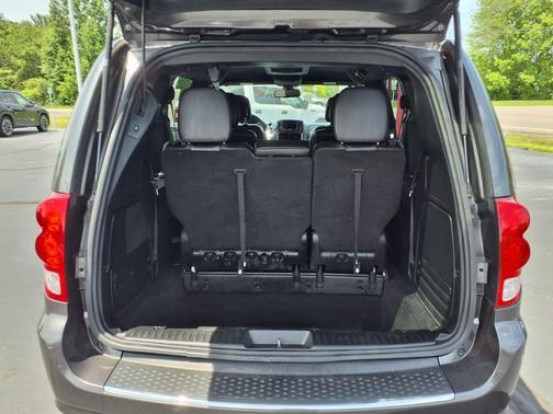 Granite Pearlcoat 2019 Dodge Grand Caravan GT