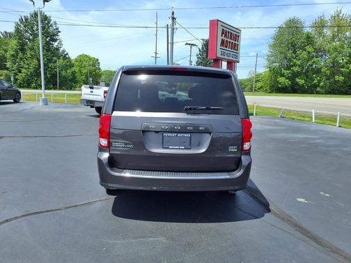 Granite Pearlcoat 2019 Dodge Grand Caravan GT