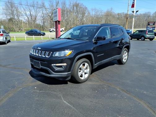 Diamond Black Crystal Pearlcoat 2017 Jeep New Compass Latitude