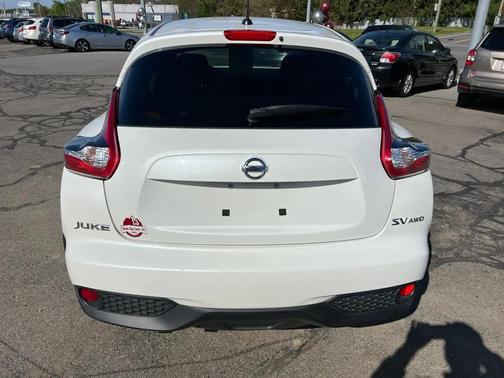 Pearl White 2015 Nissan Juke 5dr Wgn CVT SV AWD