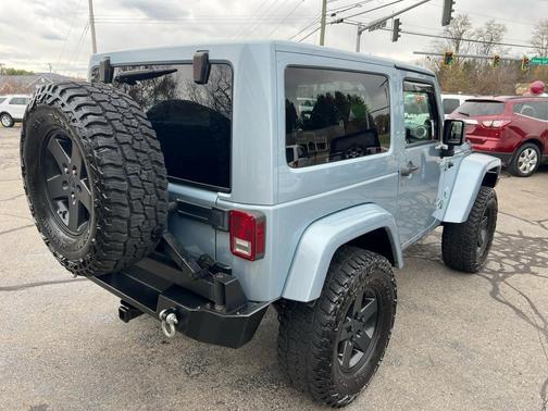 2012 Jeep Wrangler 4WD 2dr Arctic *Ltd Avail*
