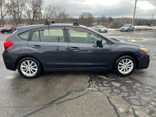 2014 Subaru Impreza 2.0i Premium
