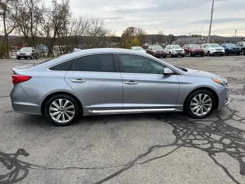 2017 Hyundai SONATA Sport
