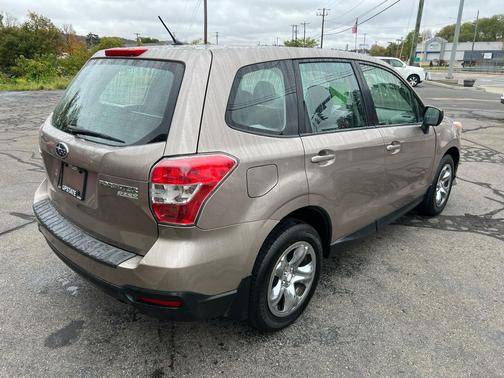 2014 Subaru Forester 2.5i