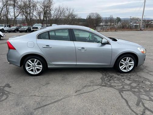 2013 Volvo S60 T5