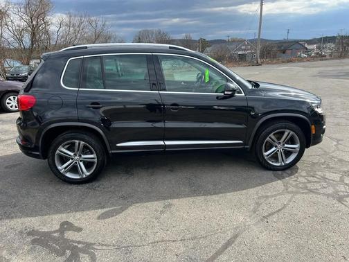 2017 Volkswagen Tiguan 2.0T Sport