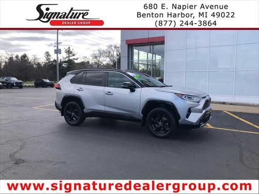 2019 Toyota RAV4 Hybrid SE
