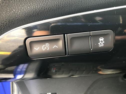 2016 Toyota Prius Three