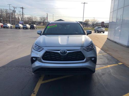 2020 Toyota Highlander Hybrid XLE