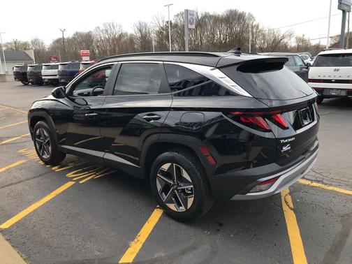 Phantom Black 2026 Hyundai TUCSON SEL