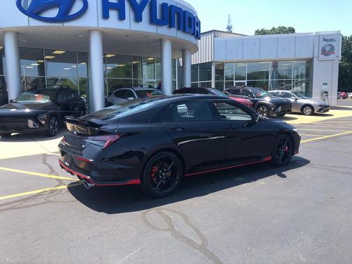 2025 Hyundai ELANTRA N Base