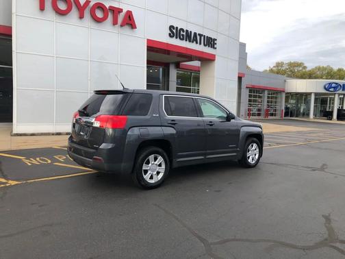 Cyber Gray Metallic 2010 GMC Terrain SLE-1