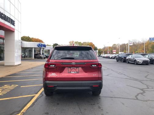 2026 Toyota Grand Highlander Hybrid XLE