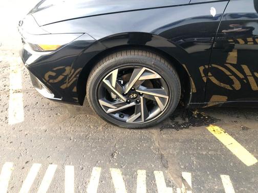 2026 Hyundai ELANTRA HEV Limited