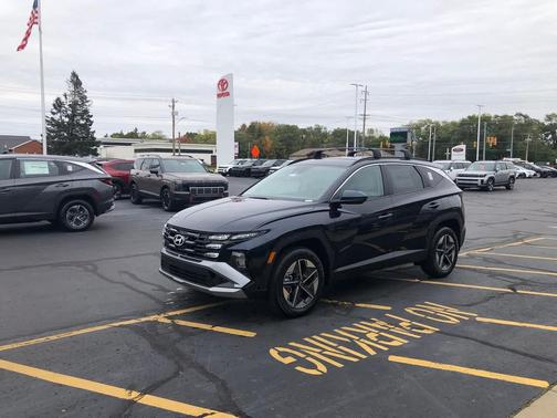 2026 Hyundai TUCSON Hybrid SEL