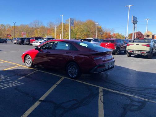 2026 Hyundai ELANTRA HEV Blue