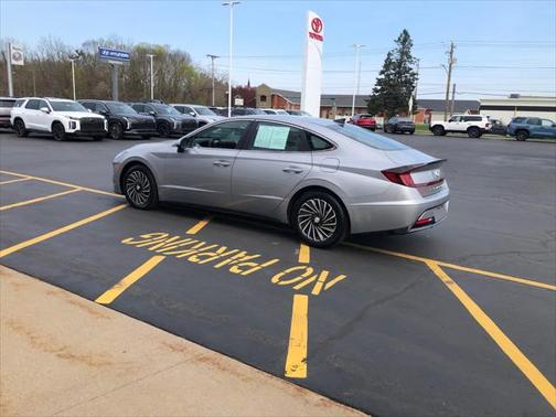 2023 Hyundai SONATA Hybrid SE