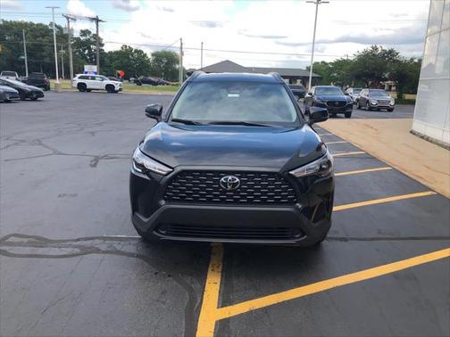2025 Toyota Corolla Cross LE