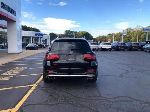 2022 Mercedes-Benz GLC 300 4MATIC