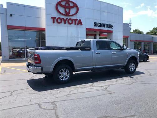 2022 RAM 3500 Laramie Crew Cab 4x4 8' Box