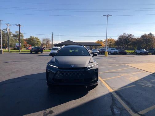 2025 Toyota Crown Signia Limited