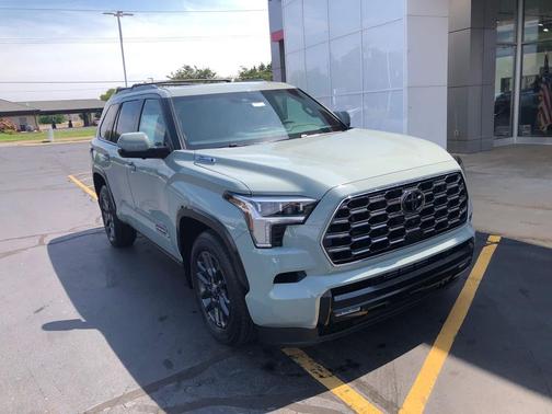 2025 Toyota Sequoia Platinum