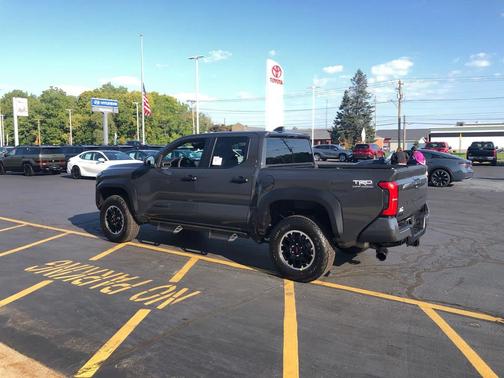2025 Toyota Tacoma TRD Off Road