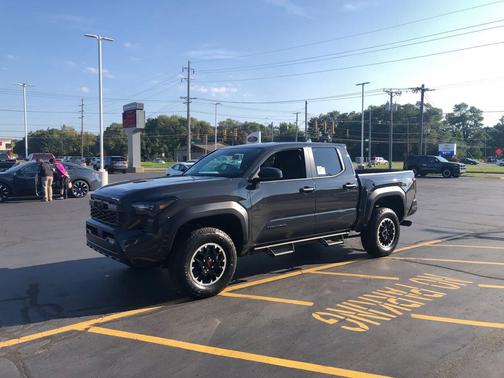 2025 Toyota Tacoma TRD Off Road