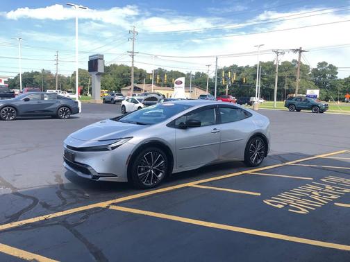 2024 Toyota Prius XLE