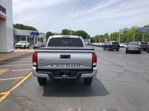 Celestial Silver Metallic 2022 Toyota Tacoma SR