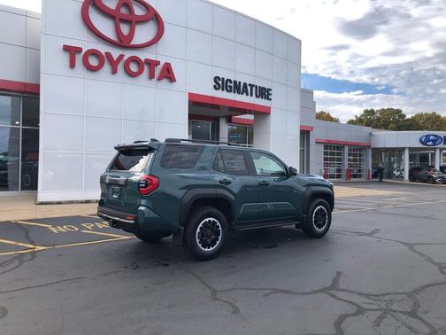 2025 Toyota 4Runner TRD Off Road Premium
