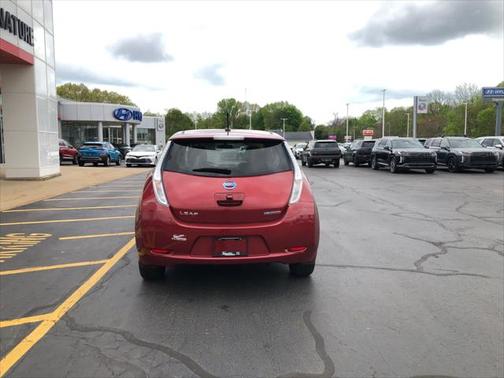 2014 Nissan Leaf S