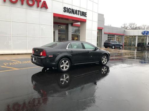 Black Granite Metallic 2011 Chevrolet Malibu 1LT
