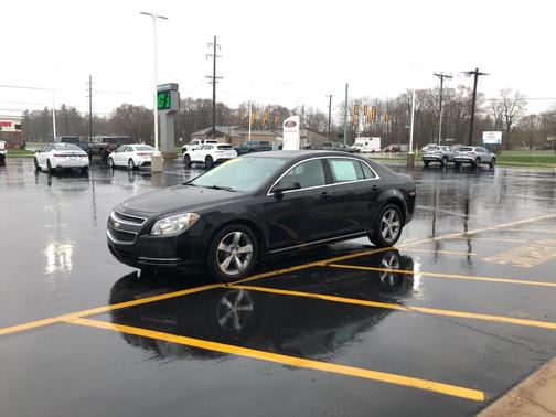 Black Granite Metallic 2011 Chevrolet Malibu 1LT