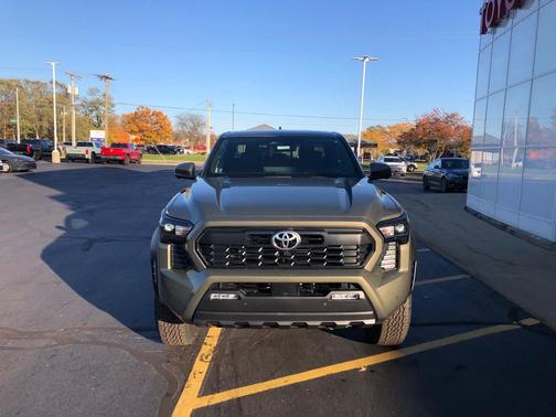2025 Toyota Tacoma TRD Off Road