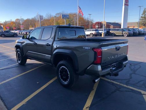 2025 Toyota Tacoma TRD Off Road