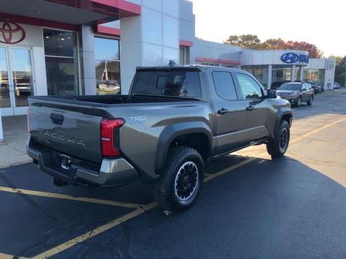 2025 Toyota Tacoma TRD Off Road