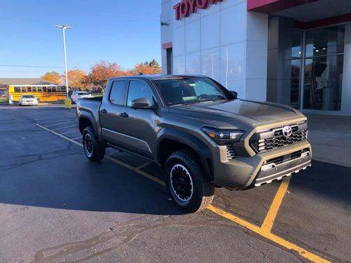 2025 Toyota Tacoma TRD Off Road