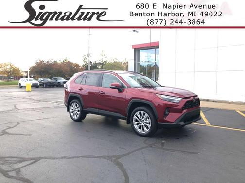 2025 Toyota RAV4 XLE Premium