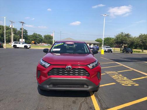 2024 Toyota RAV4 LE