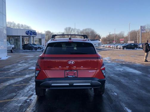 2024 Hyundai KONA Limited