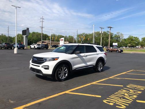 Oxford White 2020 Ford Explorer XLT
