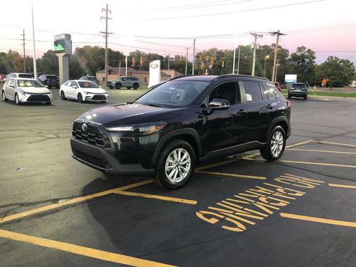 2026 Toyota Corolla Cross LE