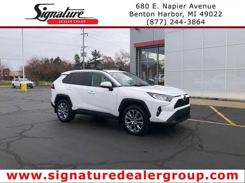 2019 Toyota RAV4 XLE Premium