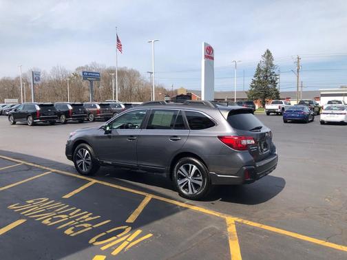 Magnetite Gray Metallic 2019 Subaru Outback 2.5i Limited